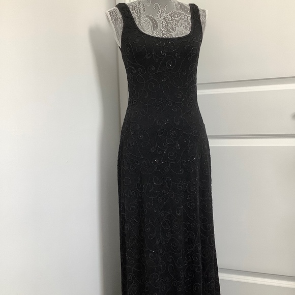 Vintage Cache Sleeveless Black fully Beaded Long Evening Gown, Size M - Picture 15 of 15